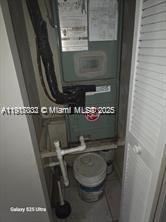 NARANJA LAKES CONDO NO 5 - Residential