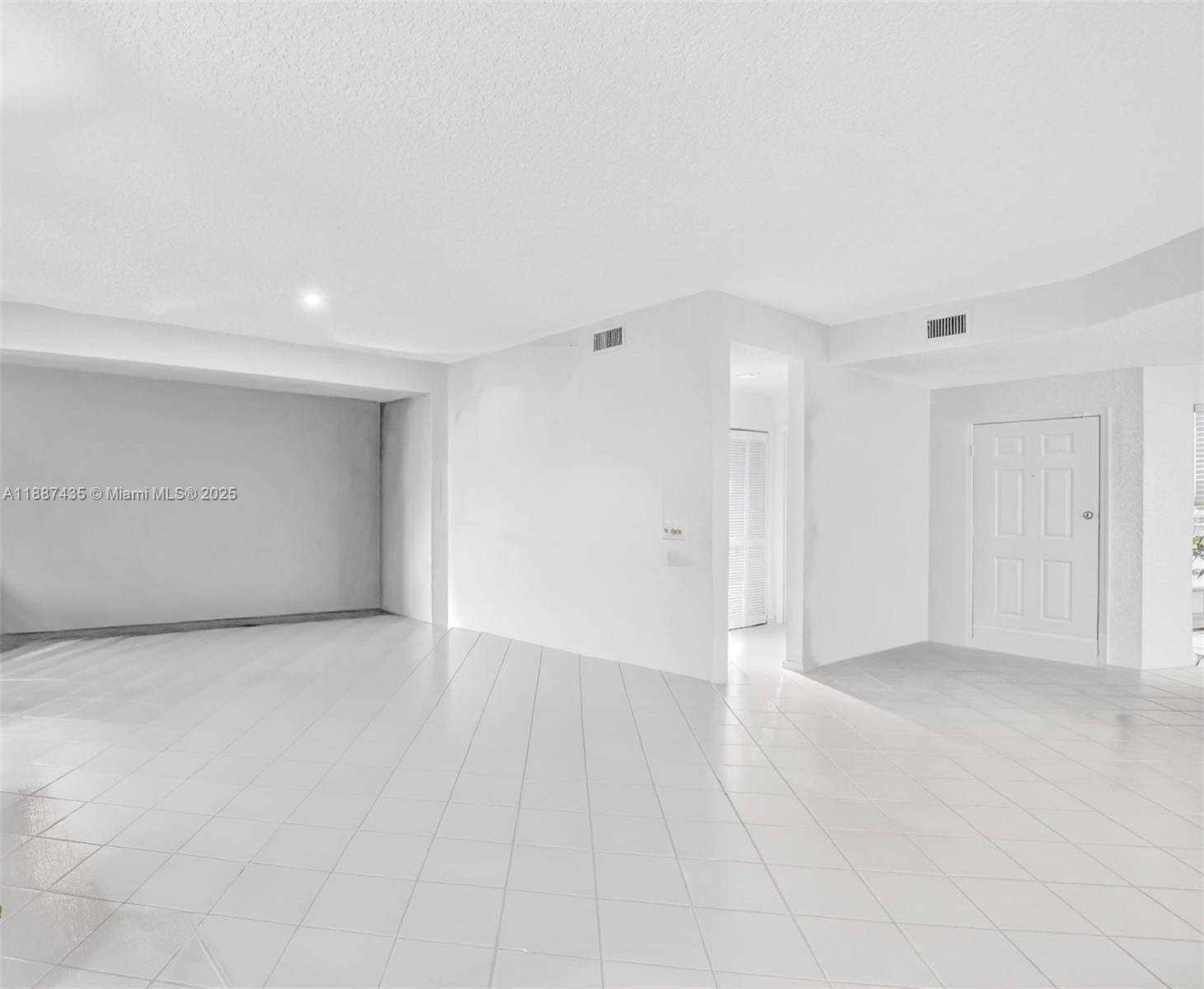 BRIARWOOD AT INDIAN SPRING - Residential Lease