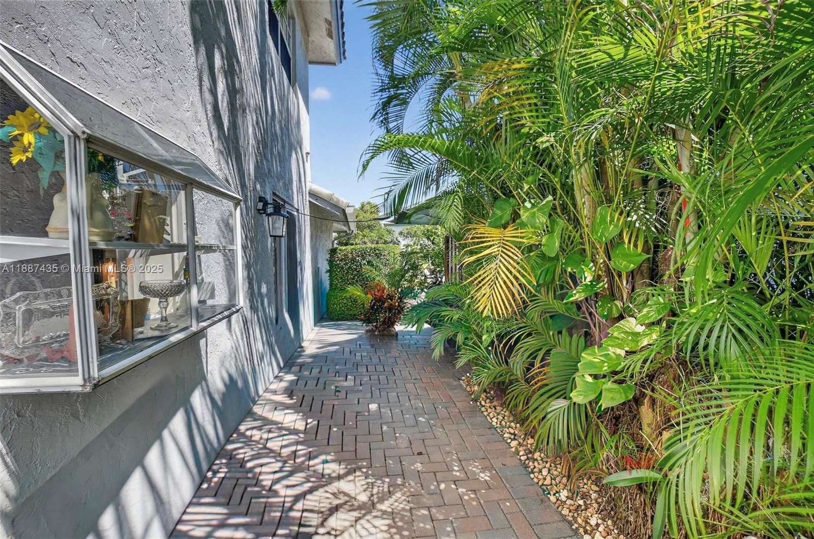 BRIARWOOD AT INDIAN SPRING - Residential Lease