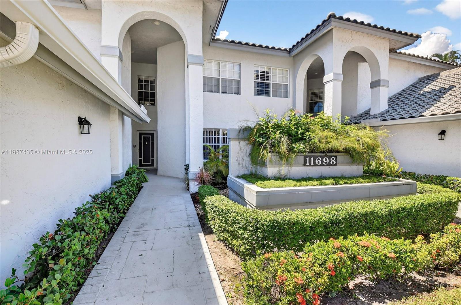 BRIARWOOD AT INDIAN SPRING - Residential Lease