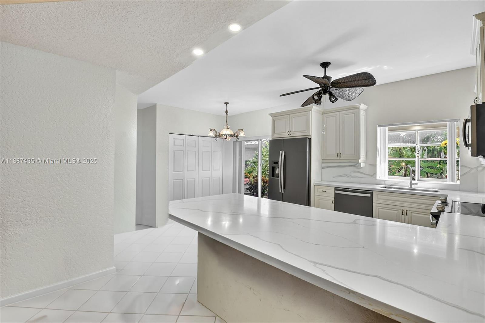 BRIARWOOD AT INDIAN SPRING - Residential Lease