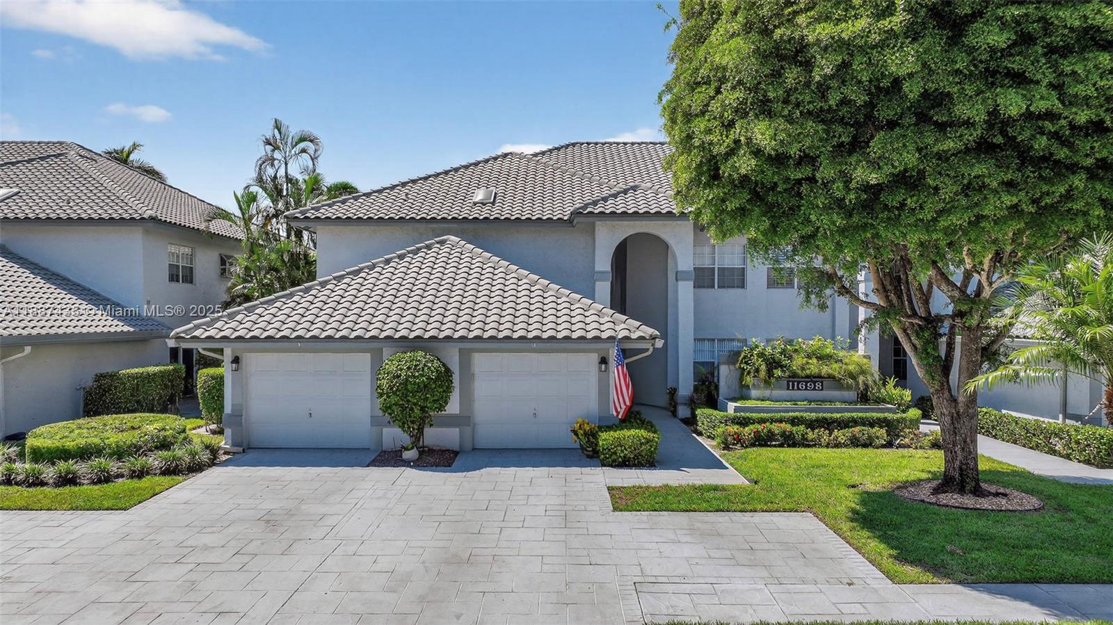 BRIARWOOD AT INDIAN SPRING - Residential Lease