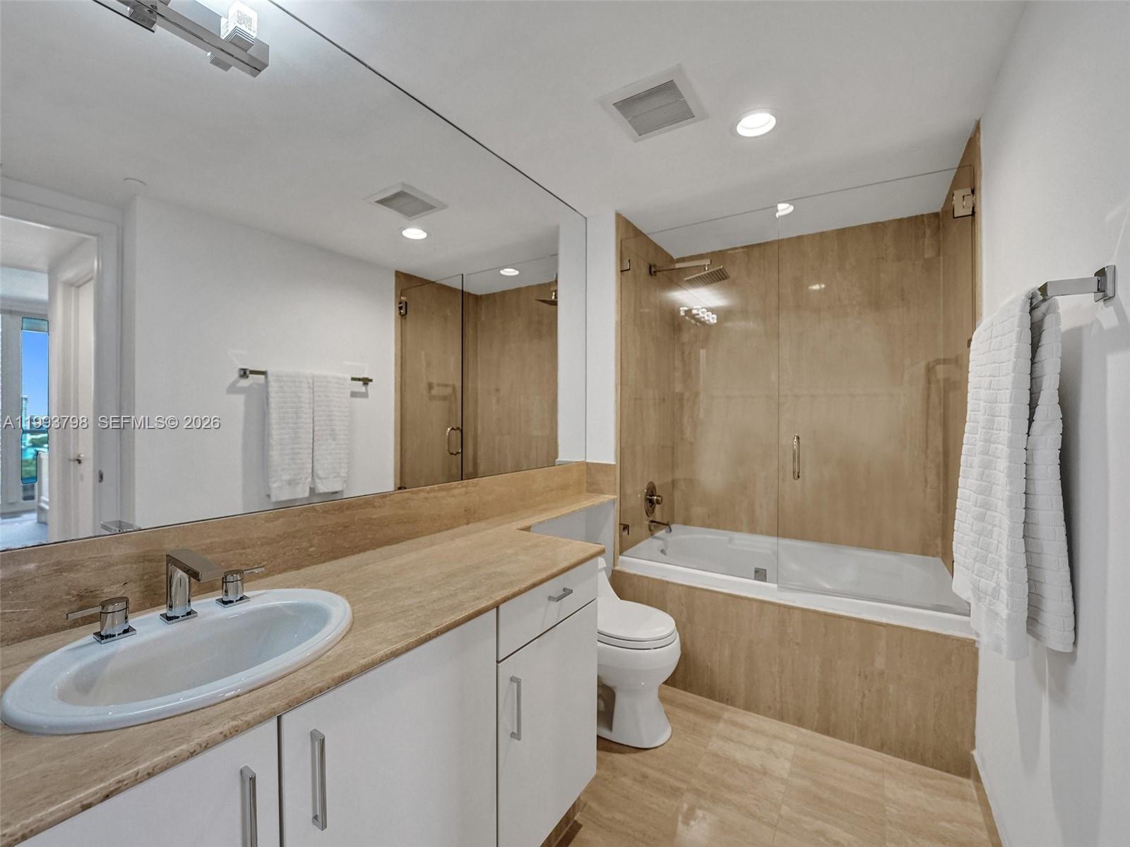 7000 ISL BLVD WILLIAMS IS - Residential