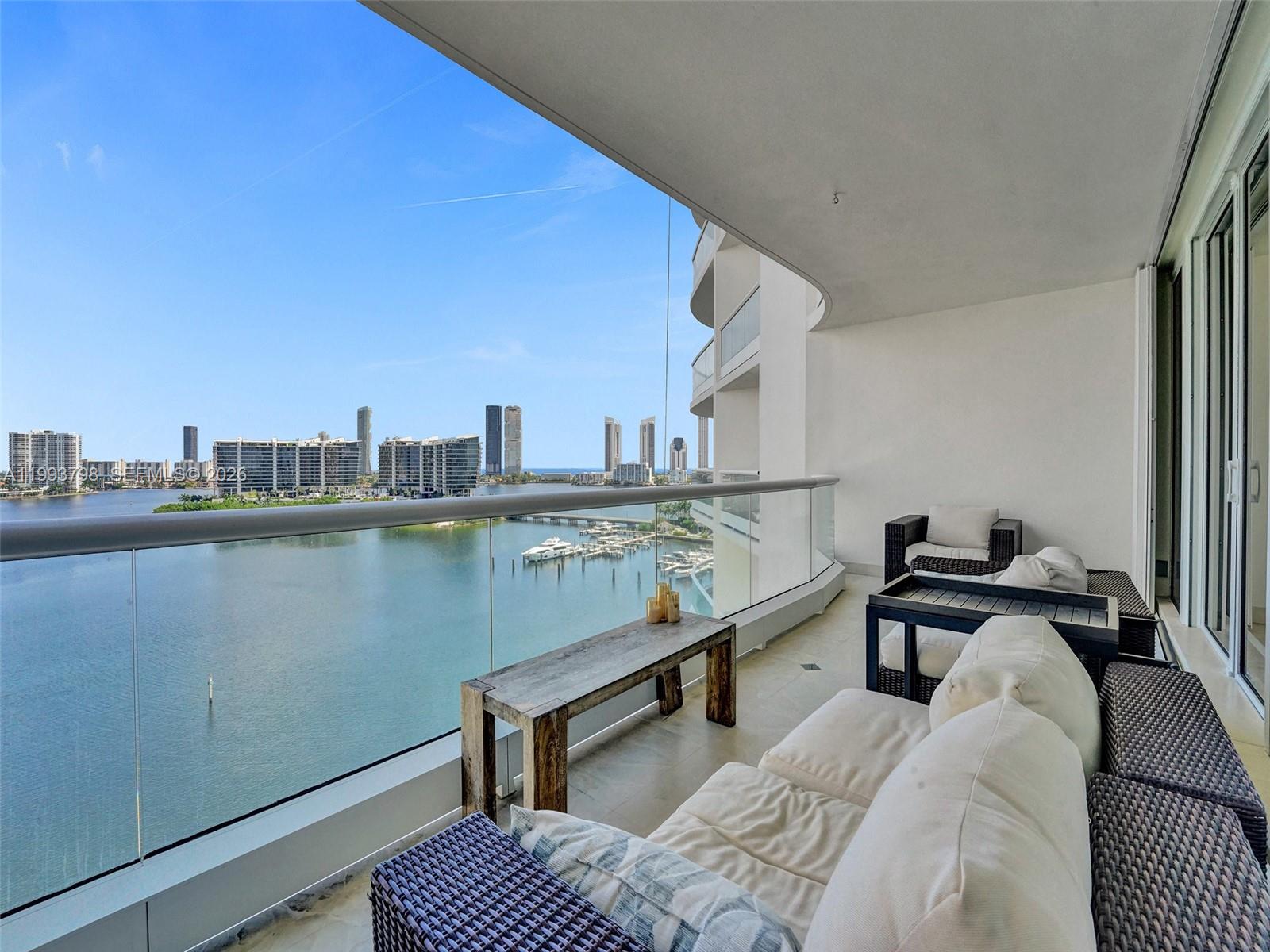 7000 ISL BLVD WILLIAMS IS - Residential