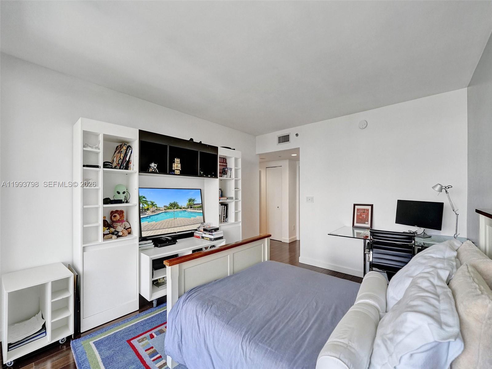 7000 ISL BLVD WILLIAMS IS - Residential