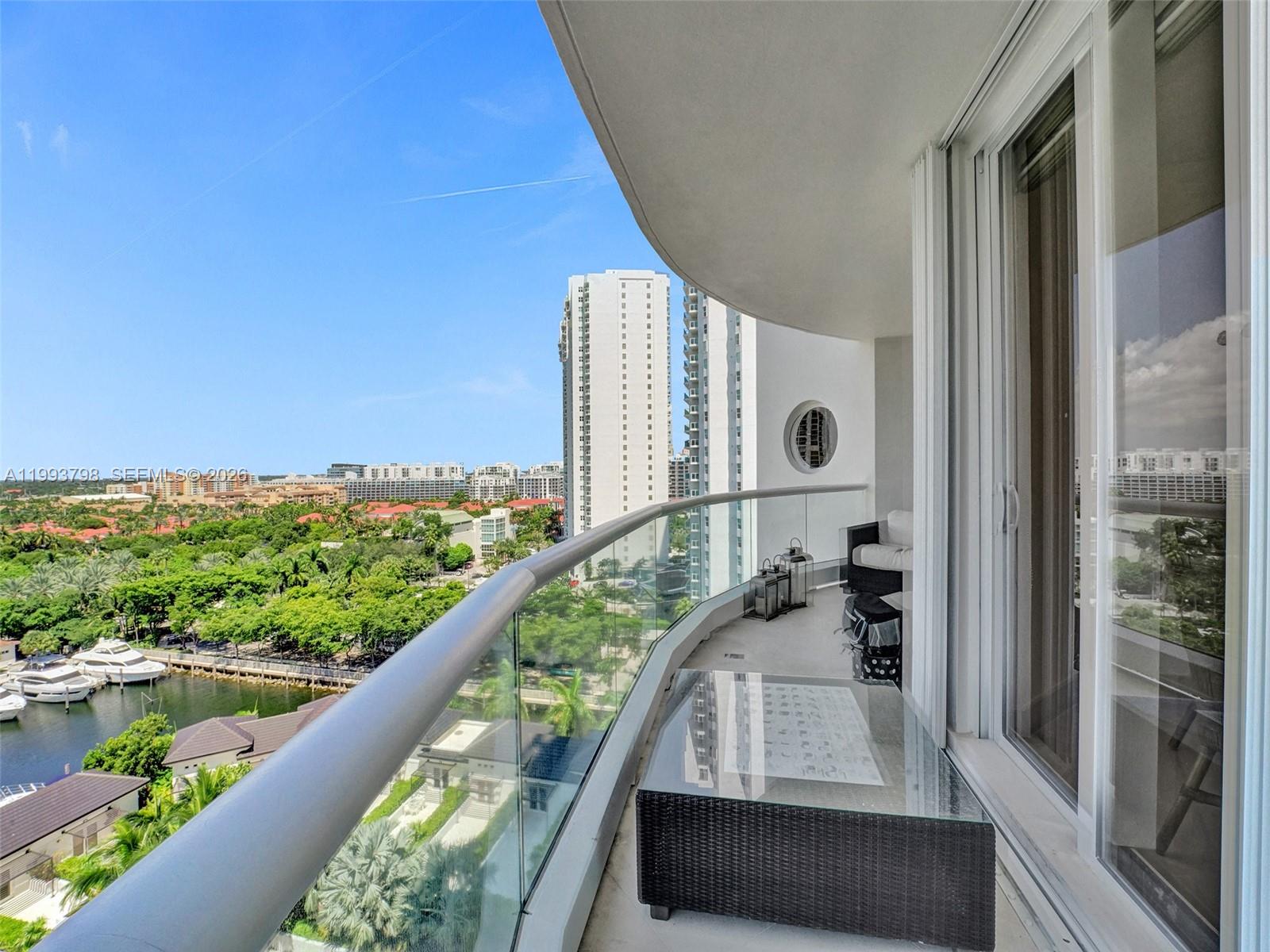 7000 ISL BLVD WILLIAMS IS - Residential