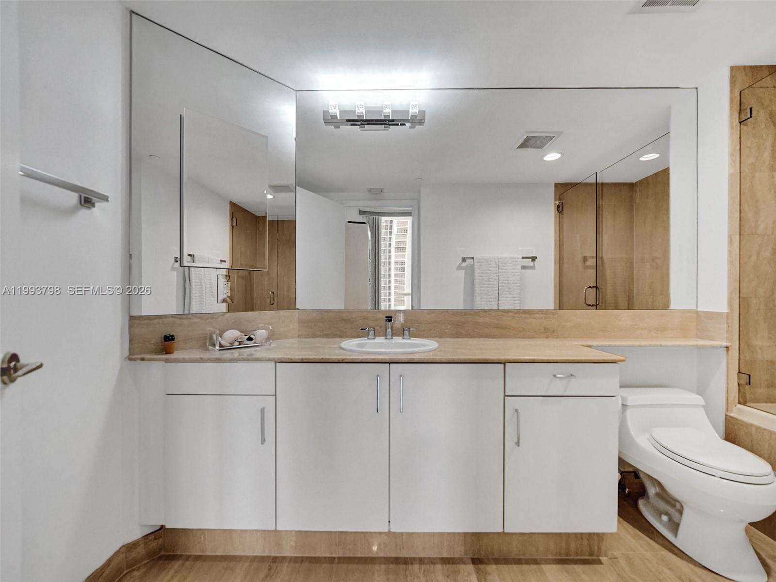 7000 ISL BLVD WILLIAMS IS - Residential