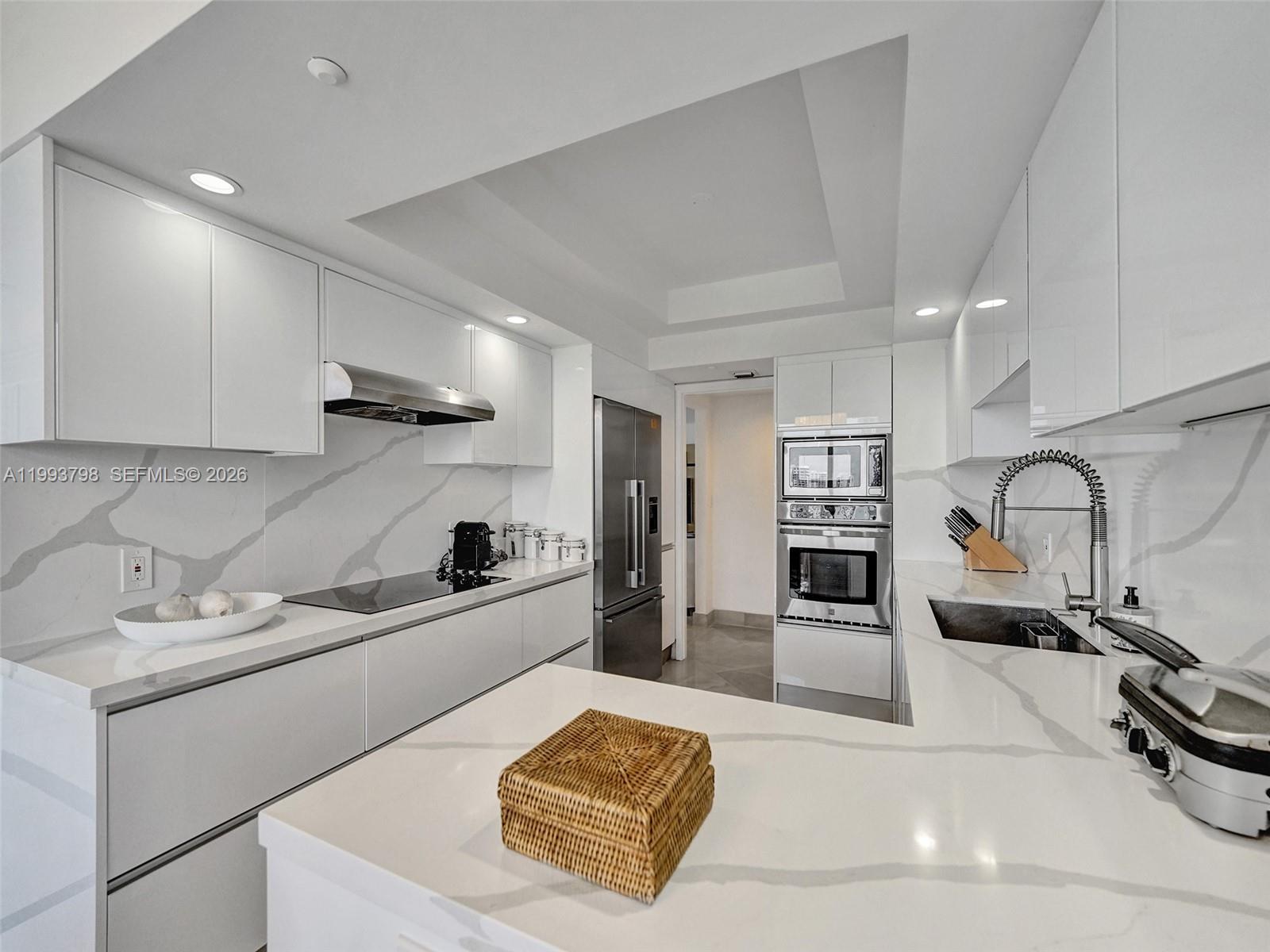 7000 ISL BLVD WILLIAMS IS - Residential