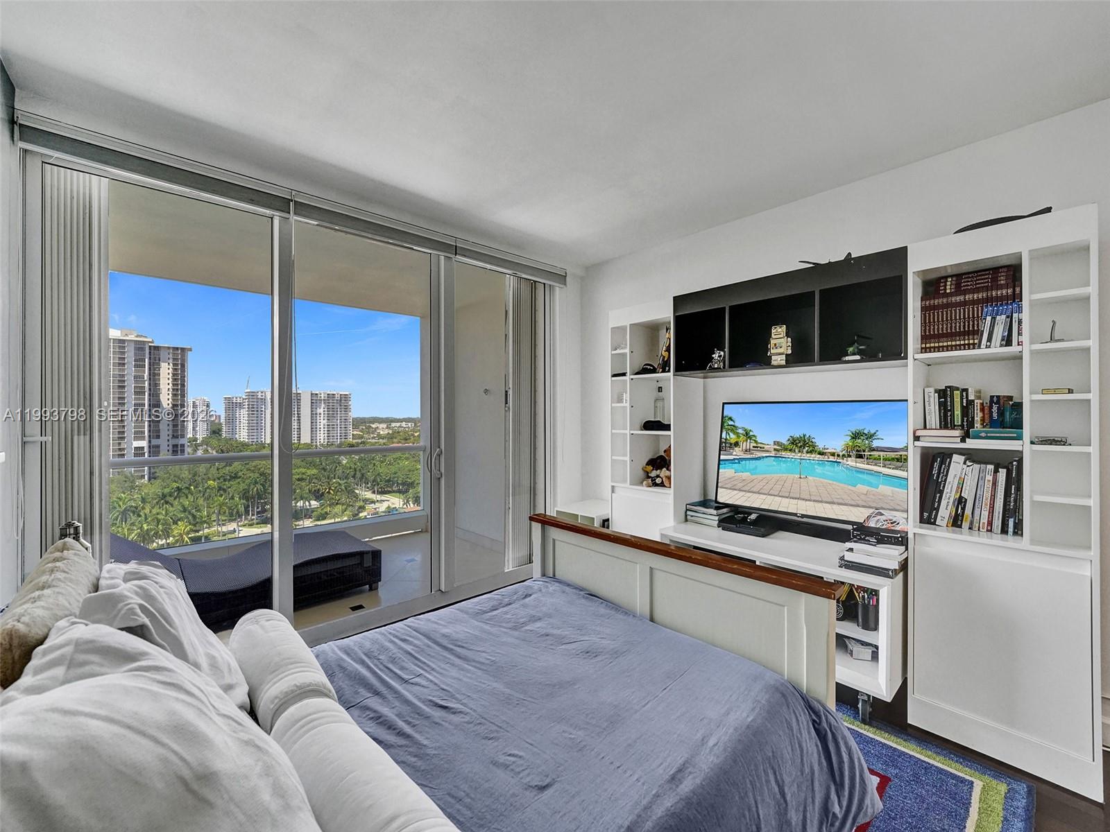 7000 ISL BLVD WILLIAMS IS - Residential