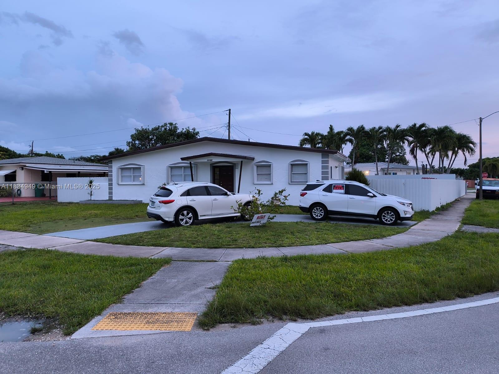 Bring your offers, OWNER FINANCING AVAILABLE! Amazing opportunity to own this beautiful, large corner lot home 3-bedroom 2 Bath Single family home with NO HOA. Recently painted House, Huge master bedroom, spacious kitchen, large family room, great-sized backyard. Easy entrance on the side for a boat/trailer. Excellent location, close to major highways, parks, restaurants, shopping centers & more. Perfect as an investment property or for a family. Call listing agent for your appointment.