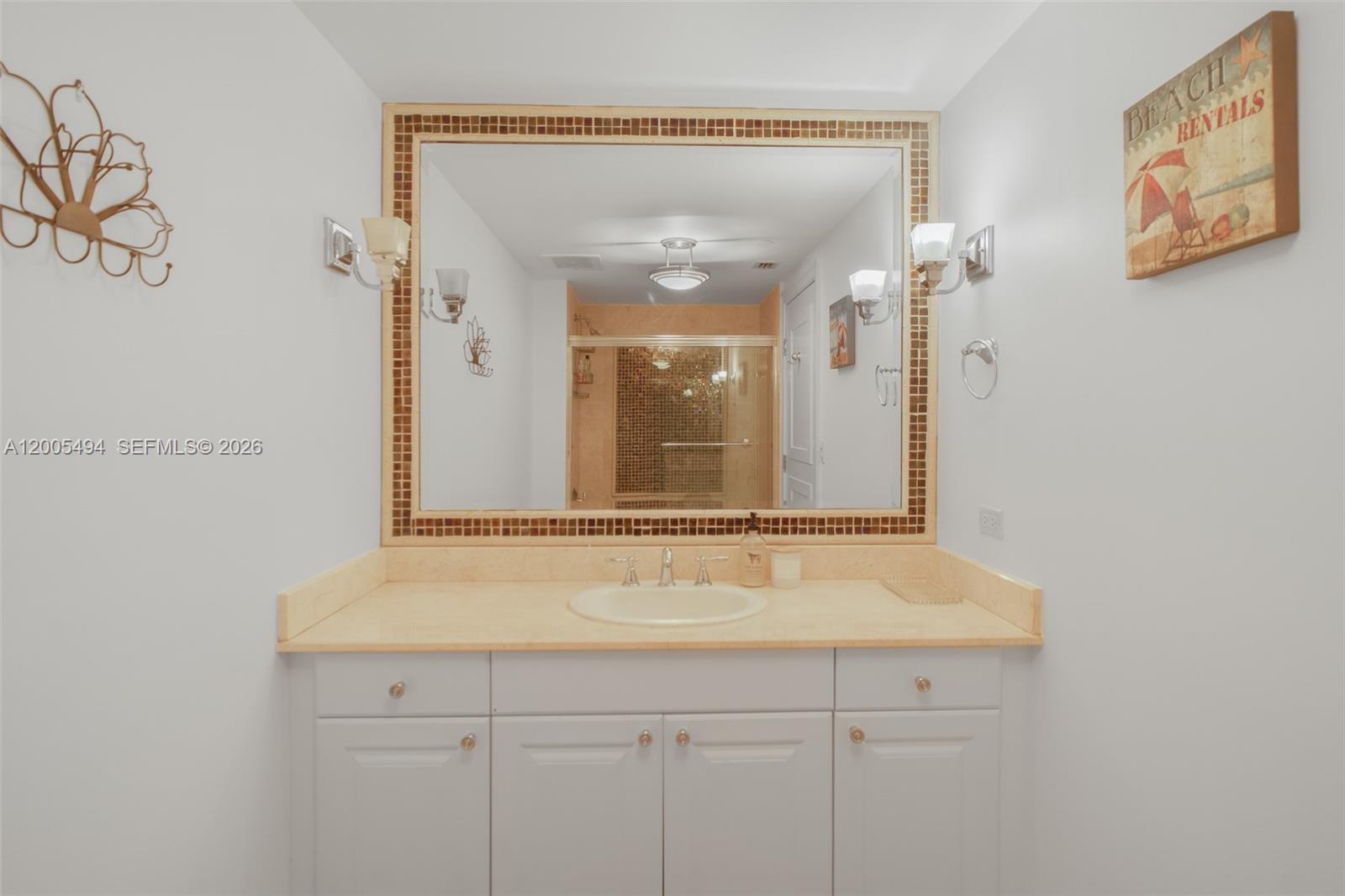 THE PENINSULA CONDO - Residential