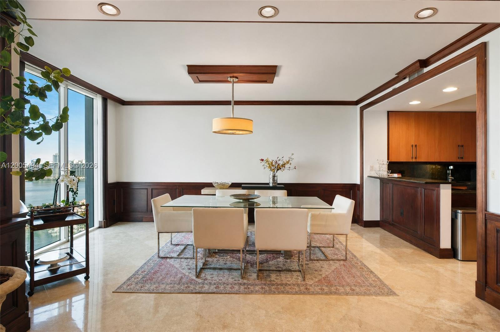 THE PENINSULA CONDO - Residential