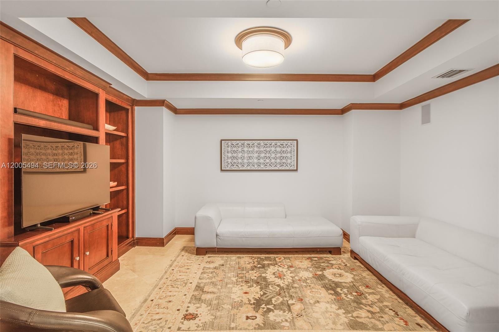 THE PENINSULA CONDO - Residential