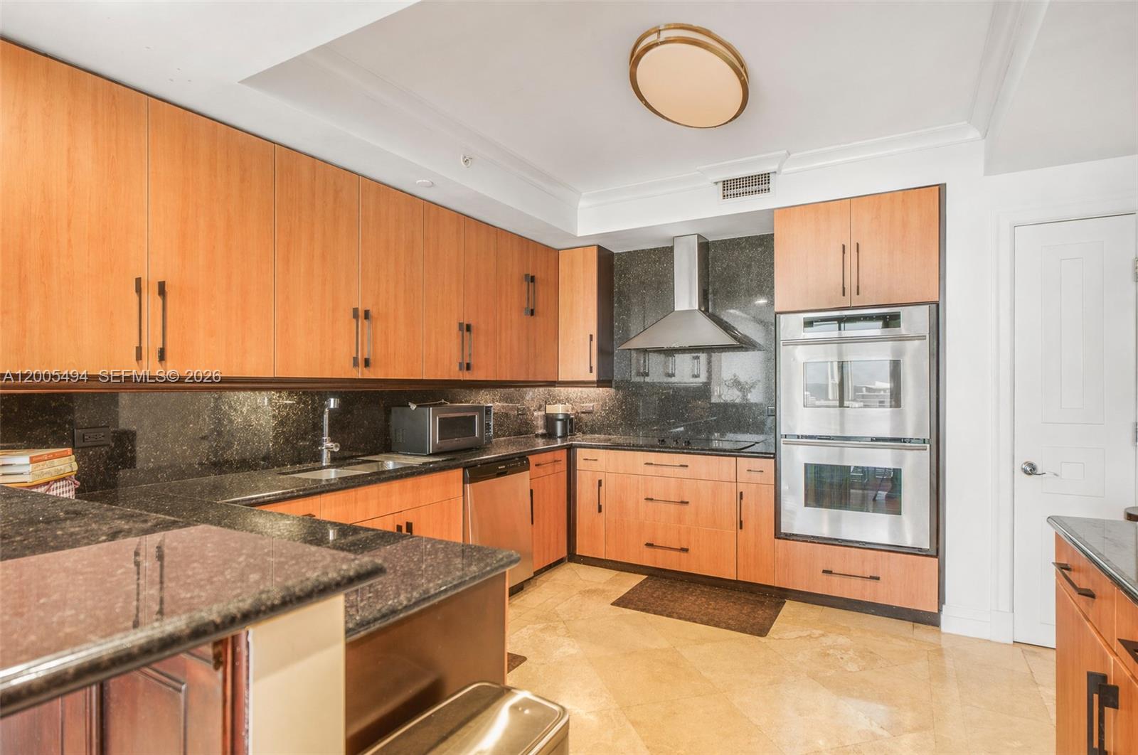 THE PENINSULA CONDO - Residential