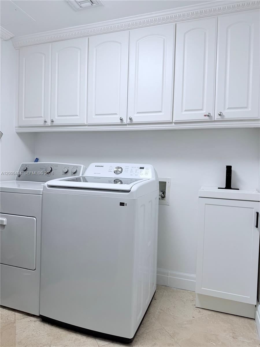 THE PENINSULA CONDO - Residential