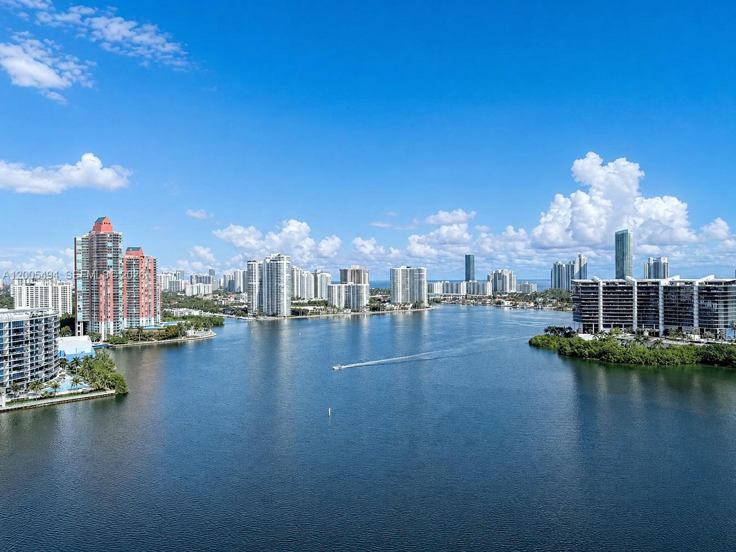 3201 NE 183rd St 2202