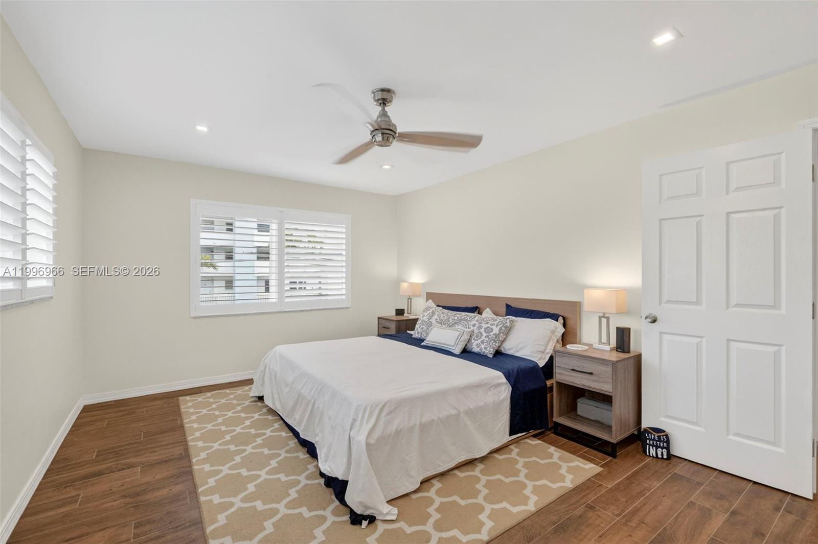 WINDSOR CONDO - Residential