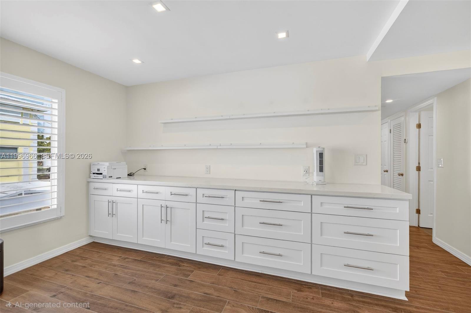 WINDSOR CONDO - Residential