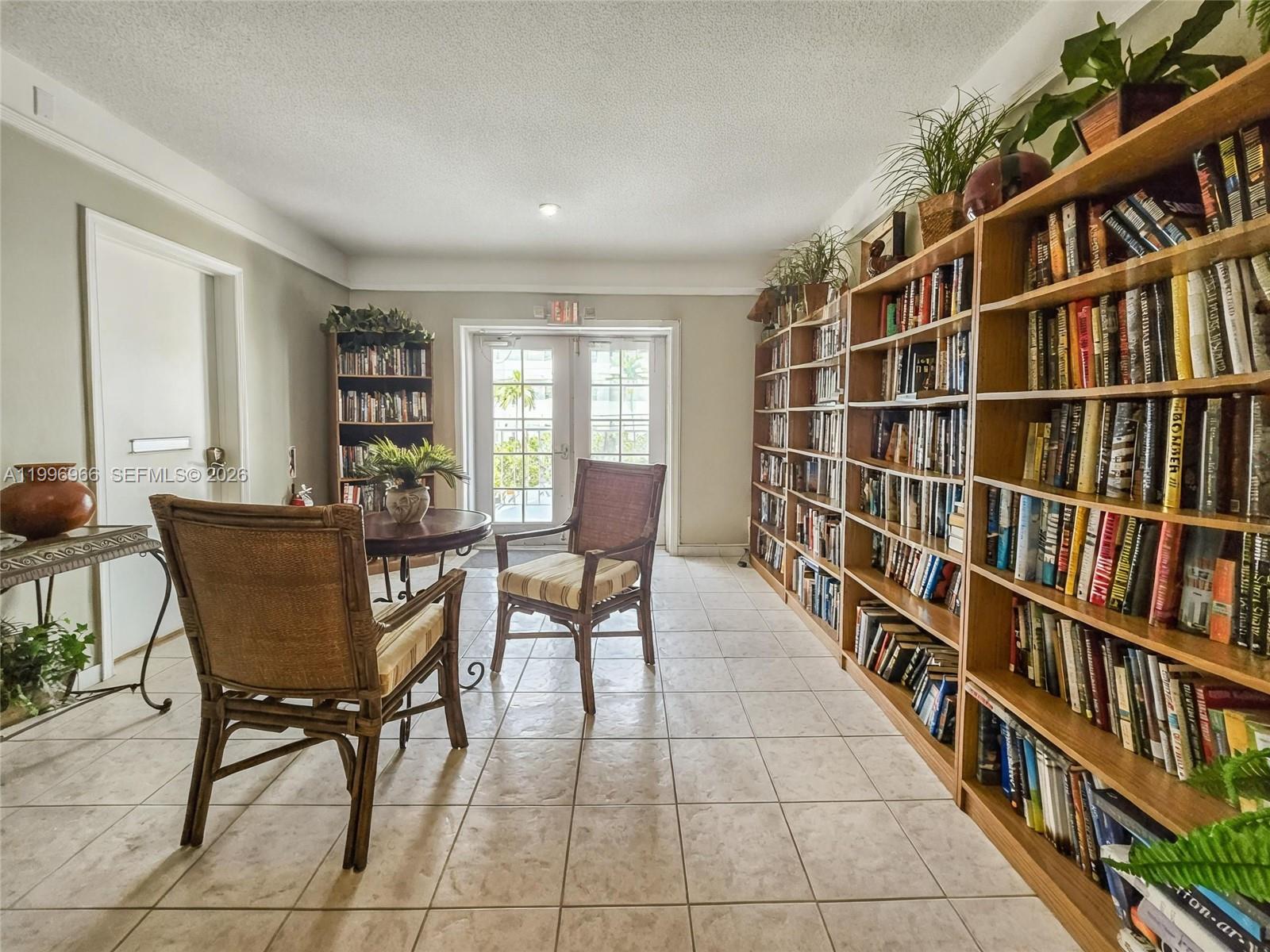 WINDSOR CONDO - Residential