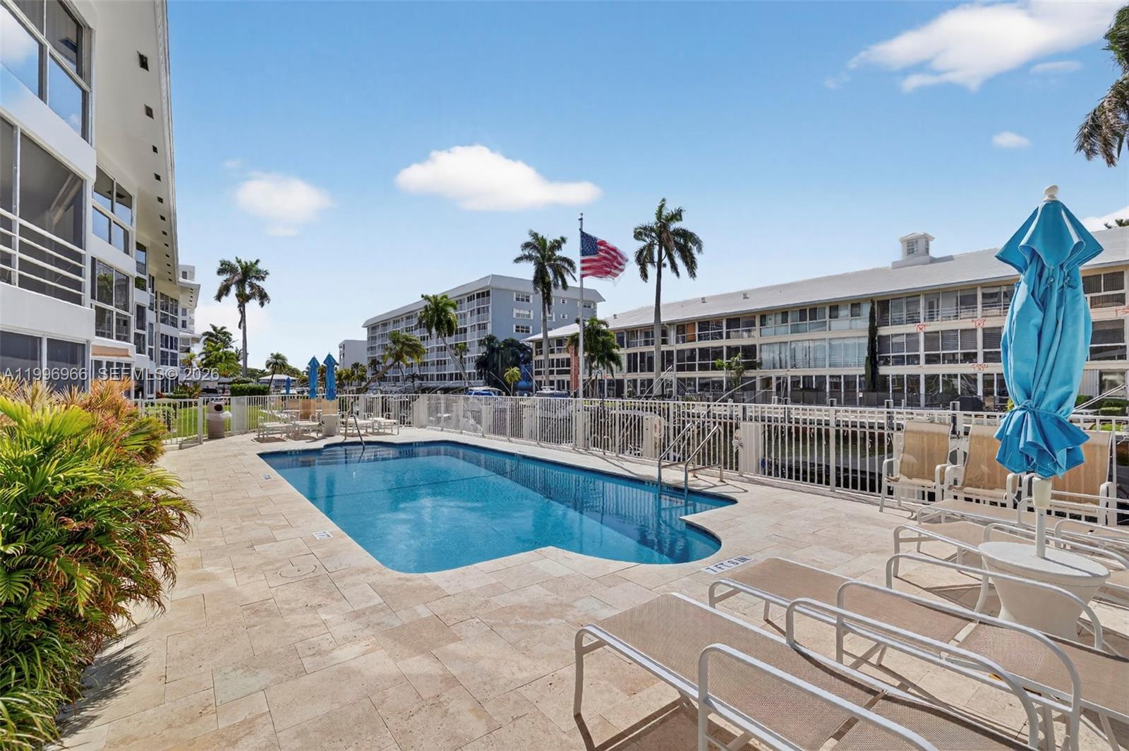 WINDSOR CONDO - Residential