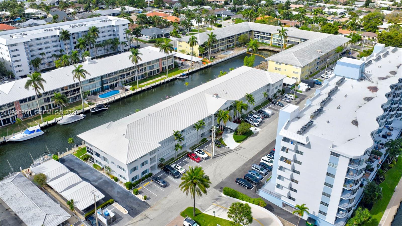 WINDSOR CONDO - Residential