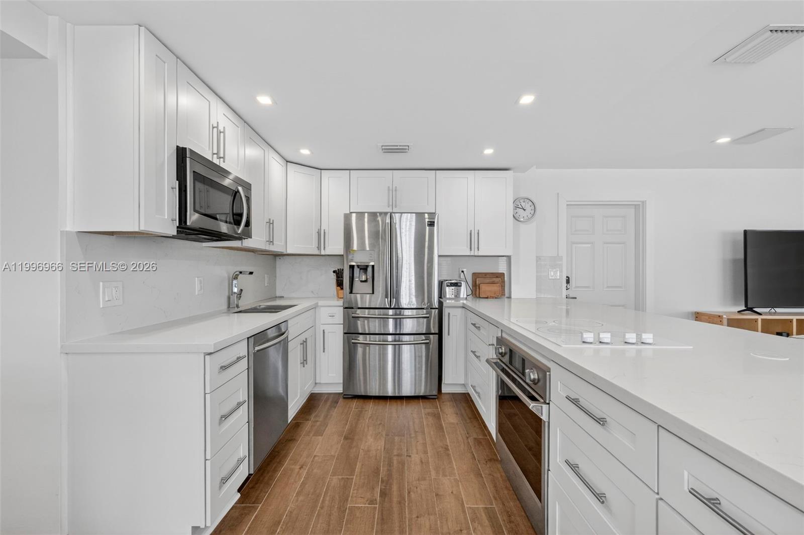 WINDSOR CONDO - Residential