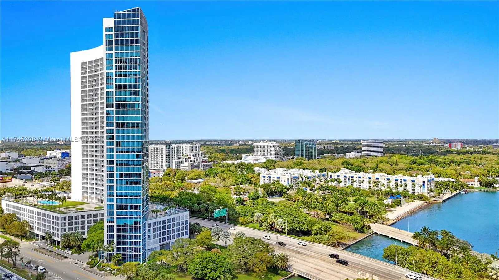 Miami, Florida 33137, United States, 1 Bedroom Bedrooms, ,2 BathroomsBathrooms,Residential,Active,1619