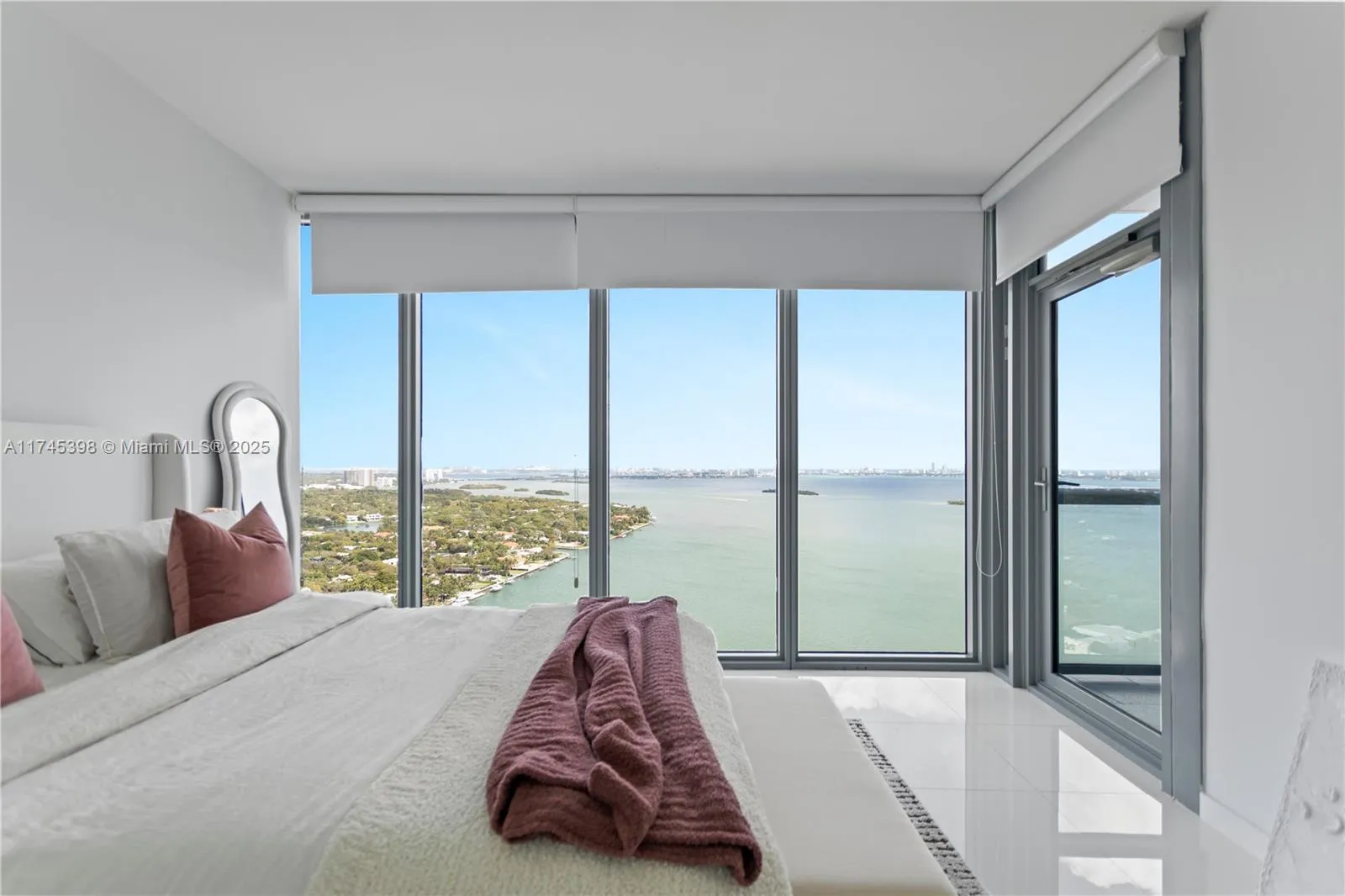 Miami, Florida 33137, United States, 1 Bedroom Bedrooms, ,2 BathroomsBathrooms,Residential,Active,1619