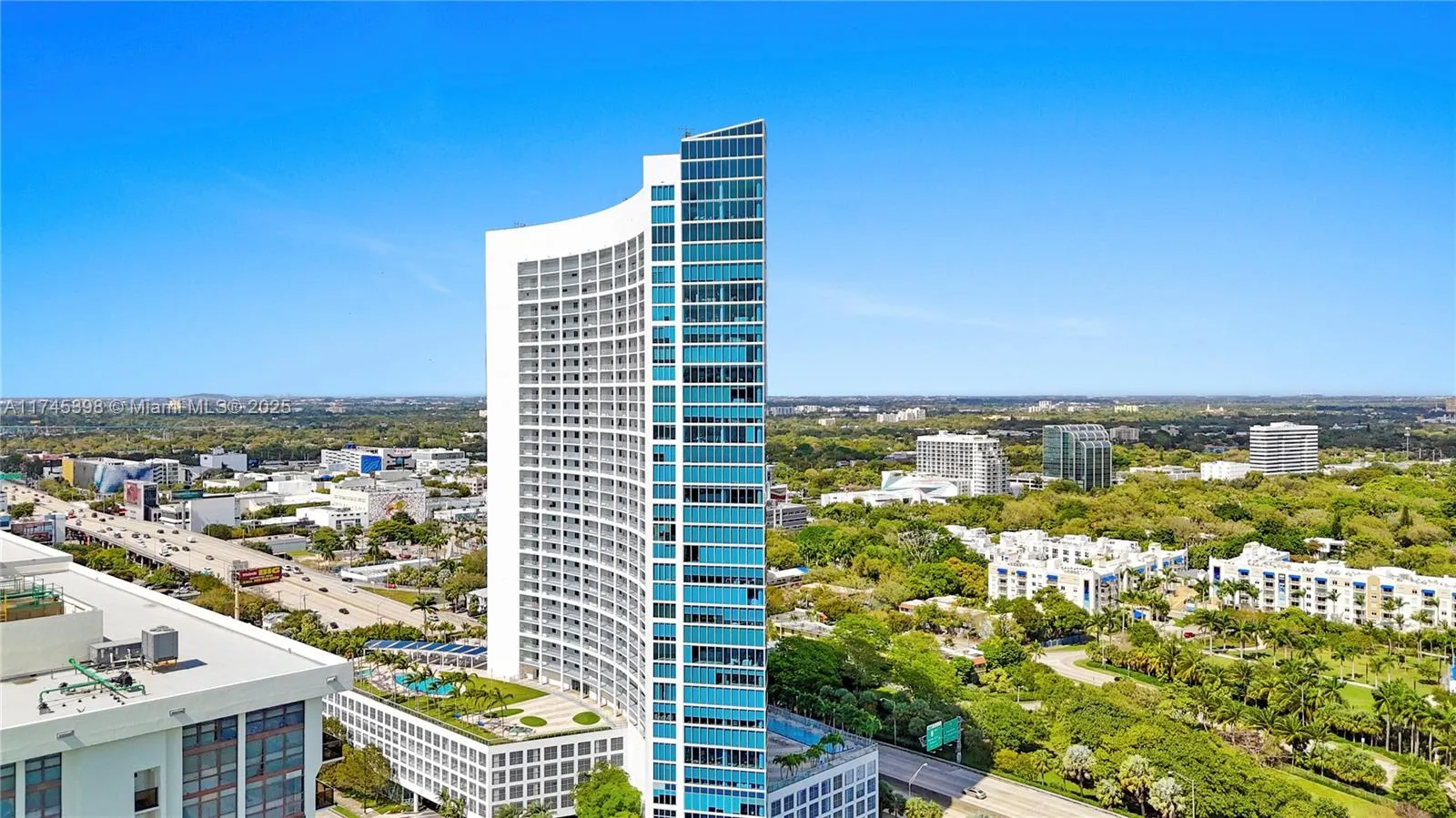 Miami, Florida 33137, United States, 1 Bedroom Bedrooms, ,2 BathroomsBathrooms,Residential,Active,1619