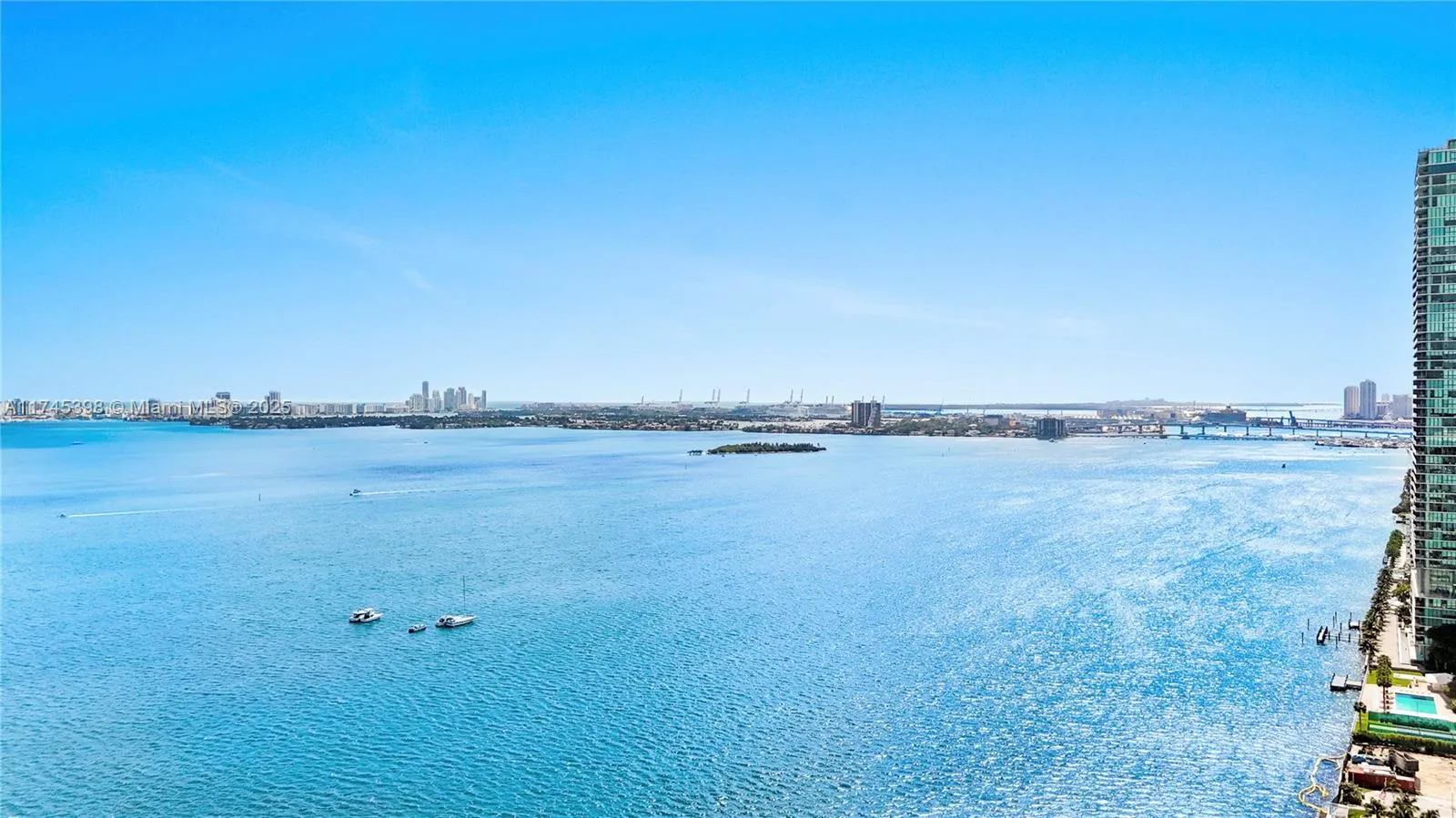 Miami, Florida 33137, United States, 1 Bedroom Bedrooms, ,2 BathroomsBathrooms,Residential,Active,1619