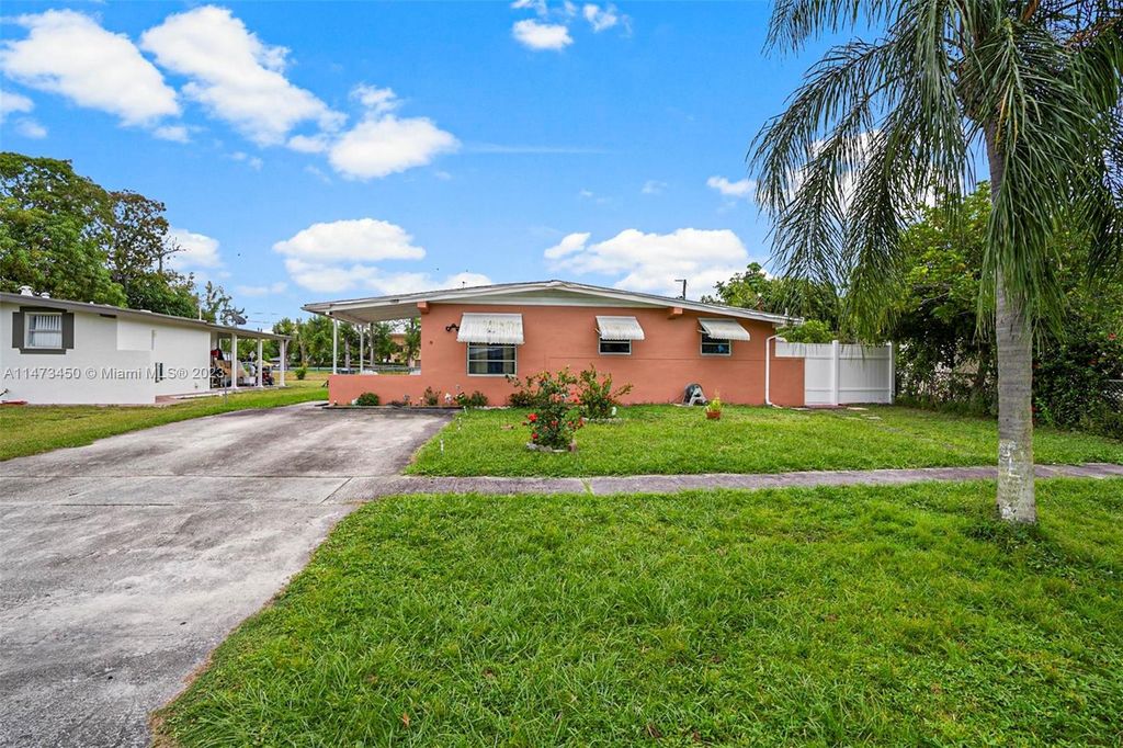 Photo of 185 Morgans Way, Palm Springs, FL 33461 (MLS # A11473450)