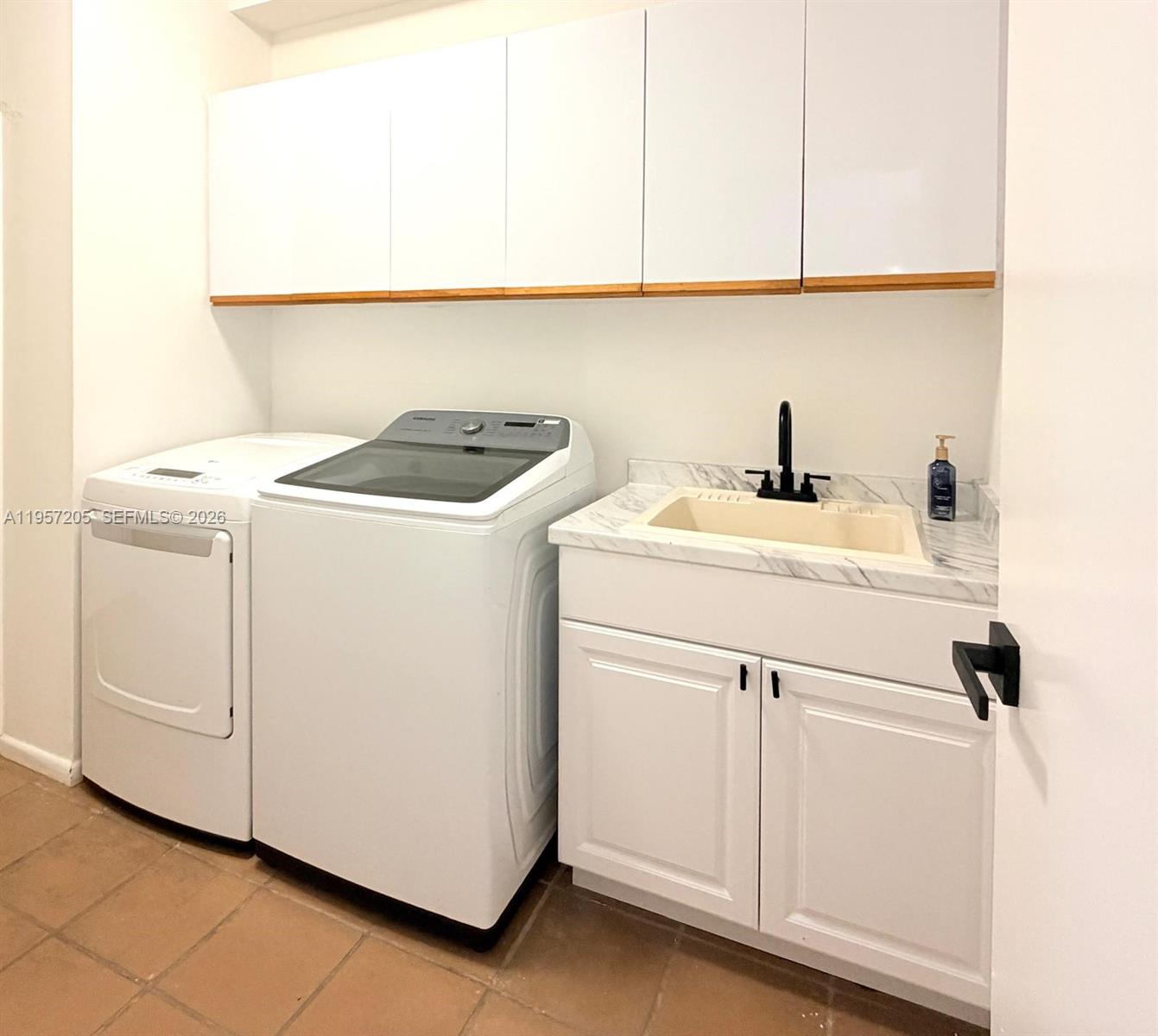 COCOPLUM SEC 2 PLAT C - Residential Lease