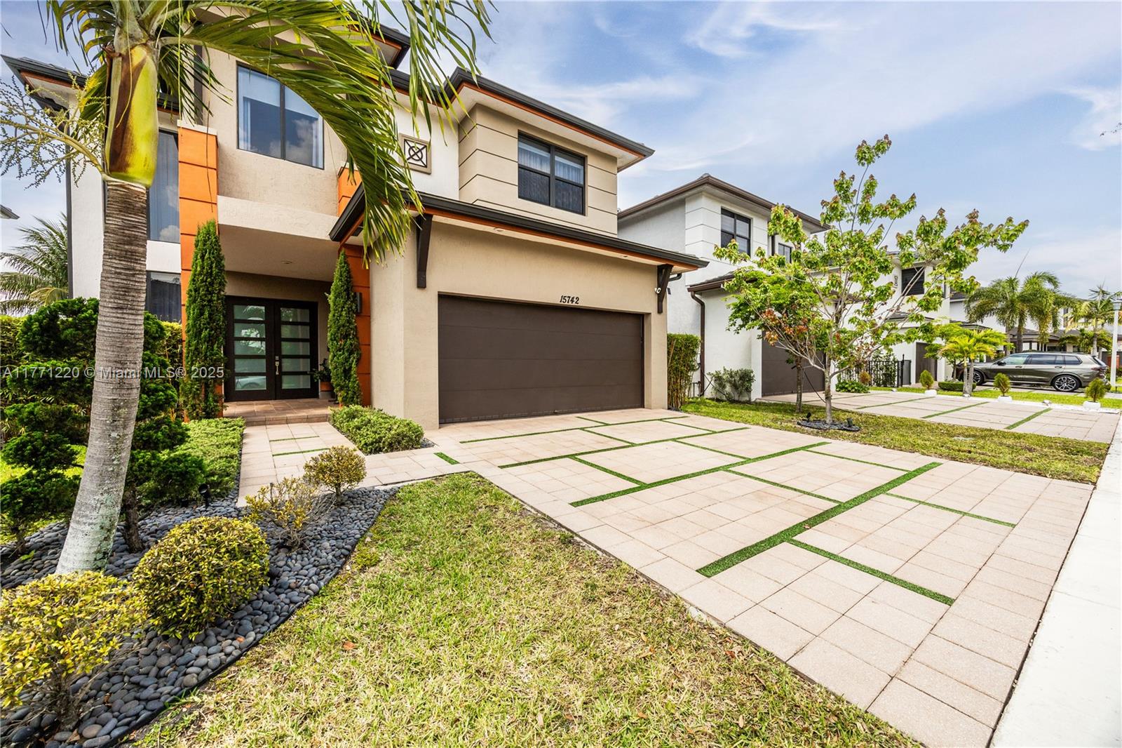 Property for Sale at 15742 Nw 88th Ave, Miami Lakes, Miami-Dade County, Florida - Bedrooms: 4 
Bathrooms: 3  - $1,180,000