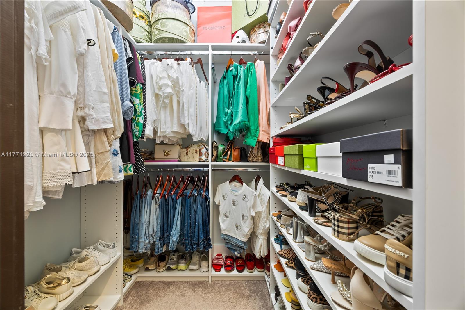 DUNNWOODY LAKE - Residential