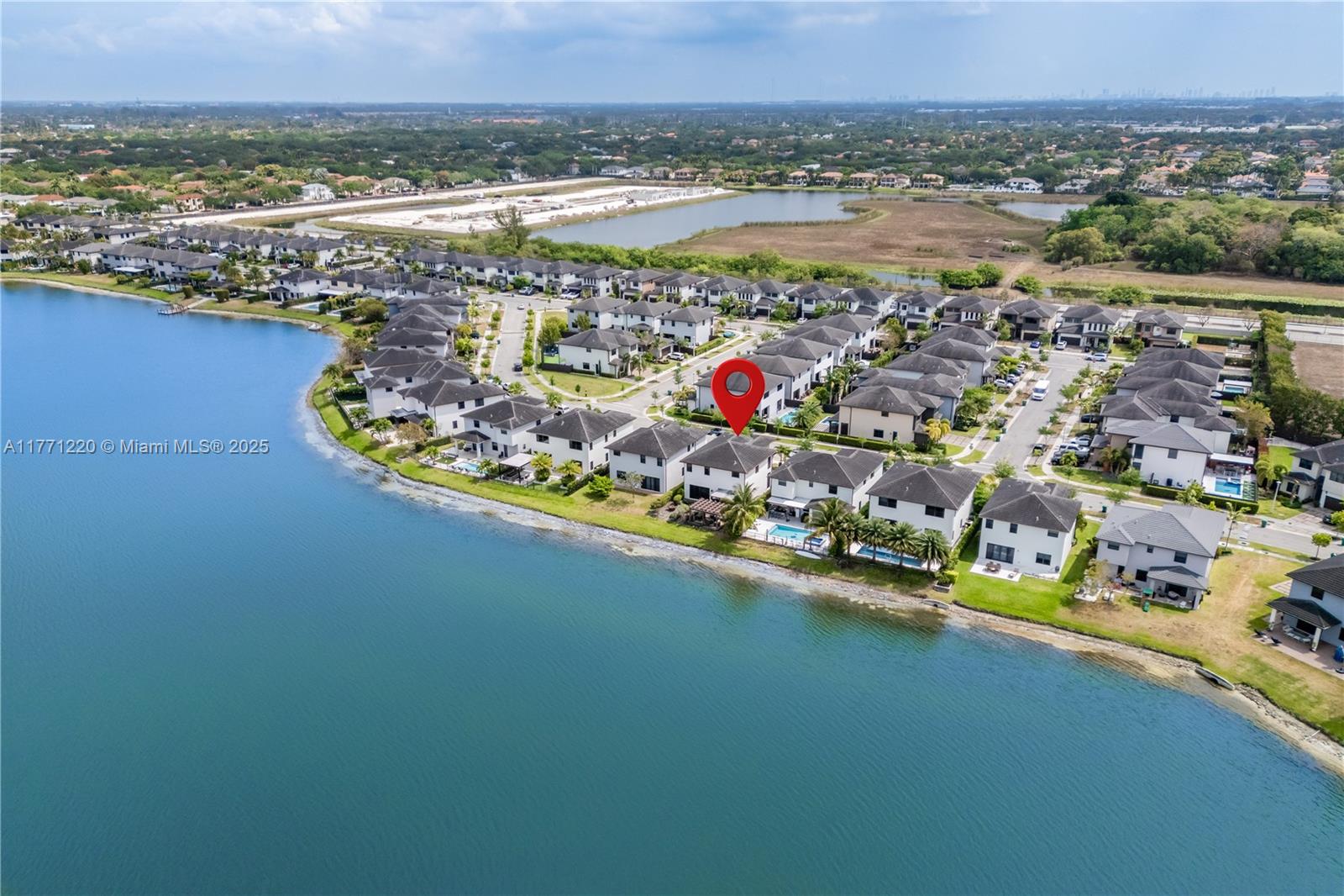 DUNNWOODY LAKE - Residential