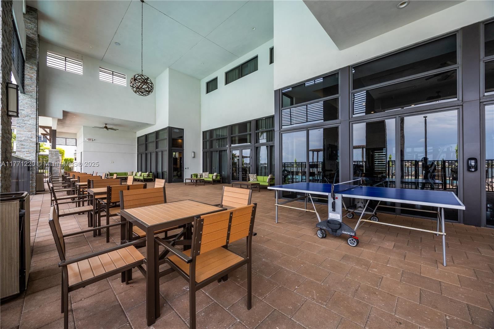 DUNNWOODY LAKE - Residential