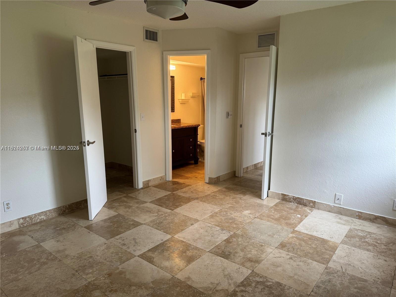 2986 S University Dr 8107
