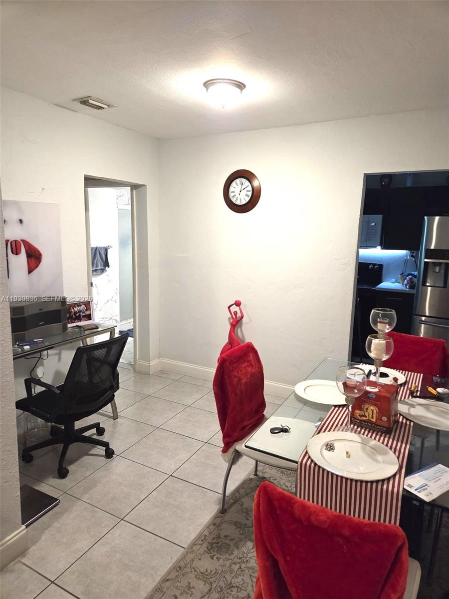 NORTH MIAMI ESTS - Residential Income