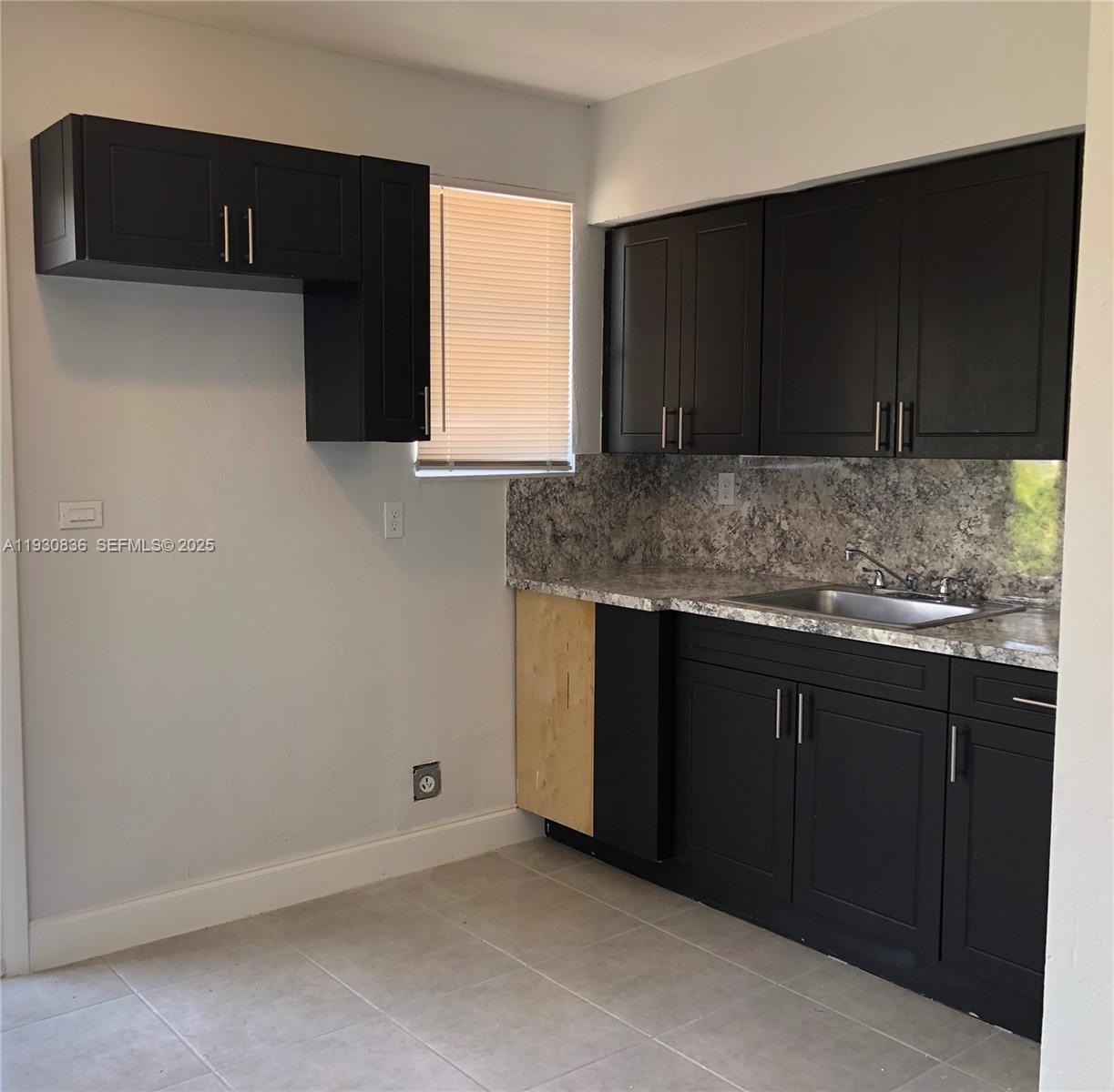 NORTH MIAMI ESTS - Residential Income