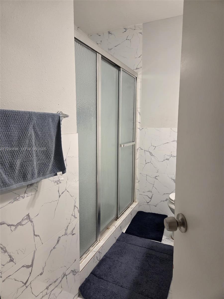 NORTH MIAMI ESTS - Residential Income