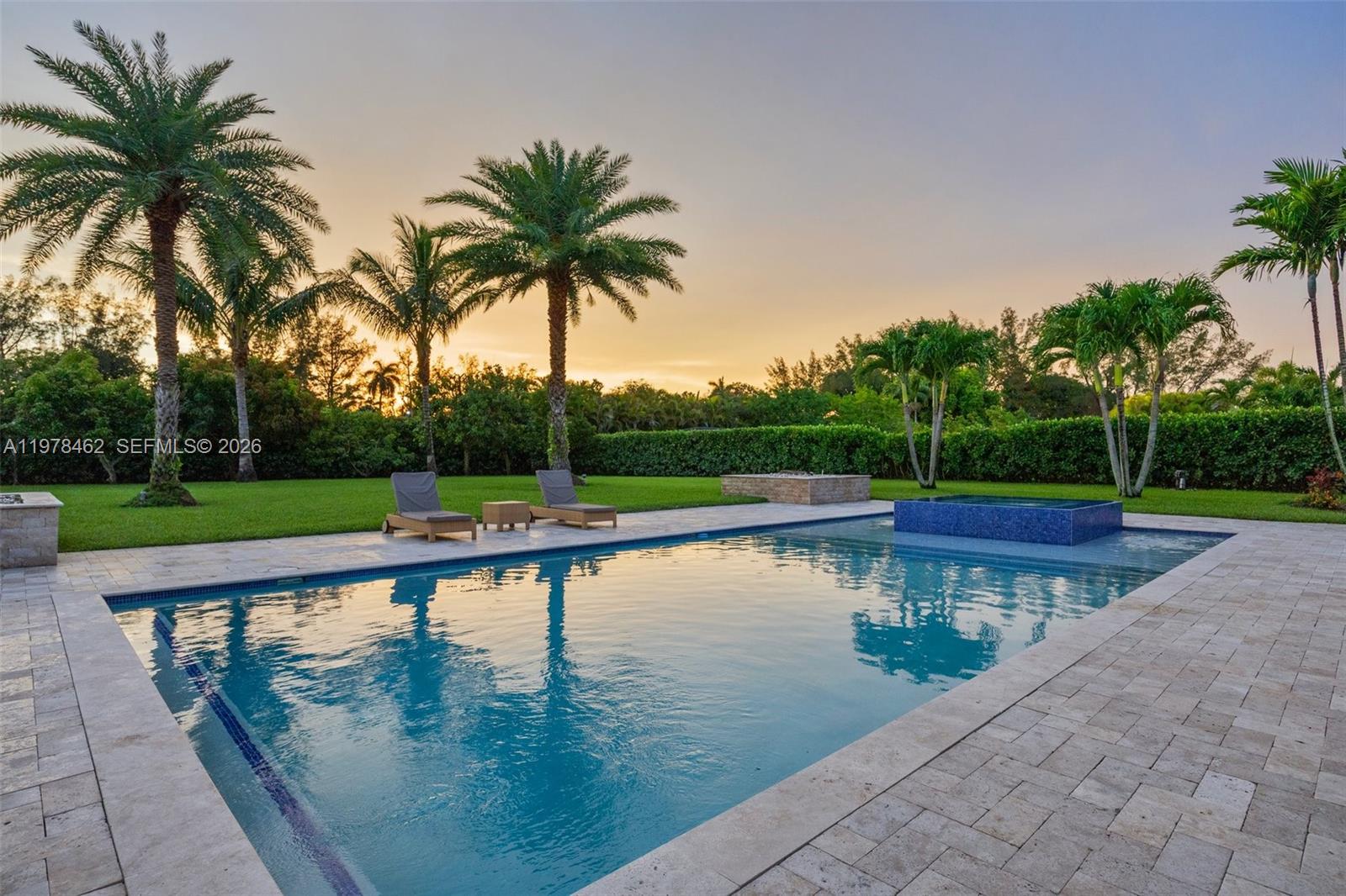 VALENCIA GROVES ESTATES - Residential