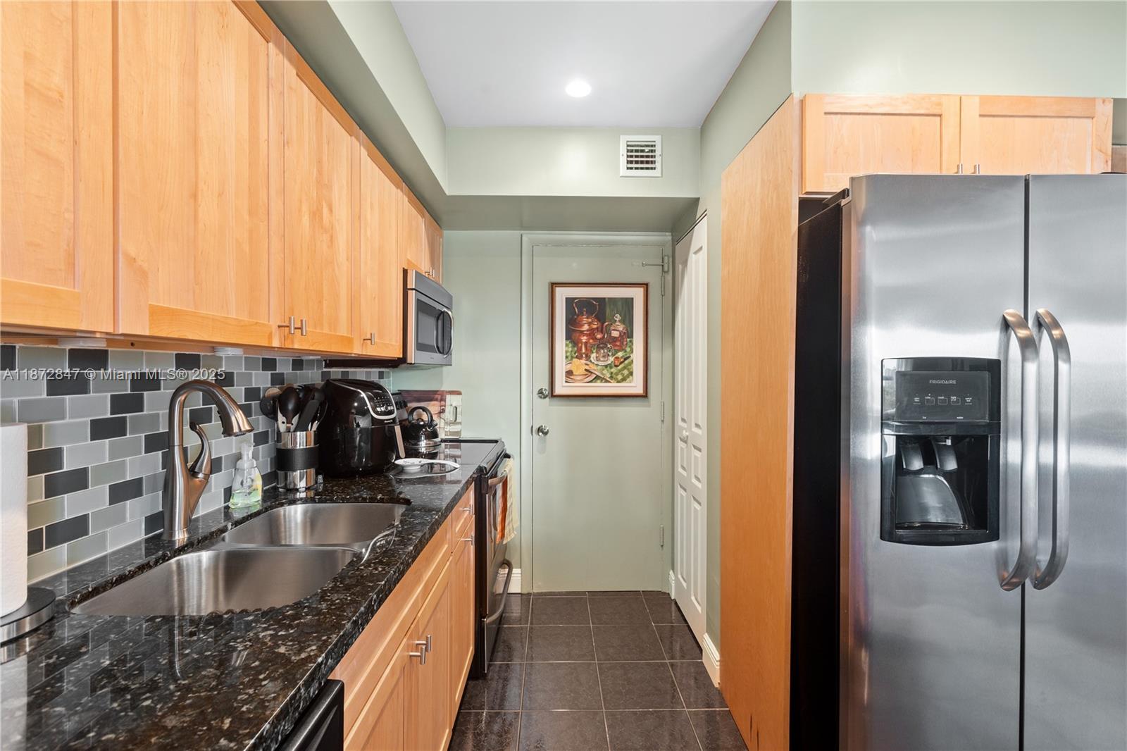 FAIRWAYS RIVIERA CONDO - Residential