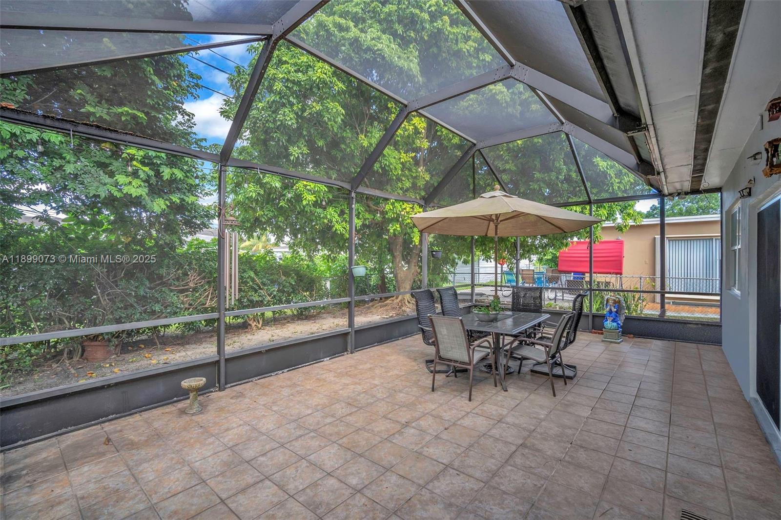 SO MIAMI HEIGHTS ADDN E - Residential