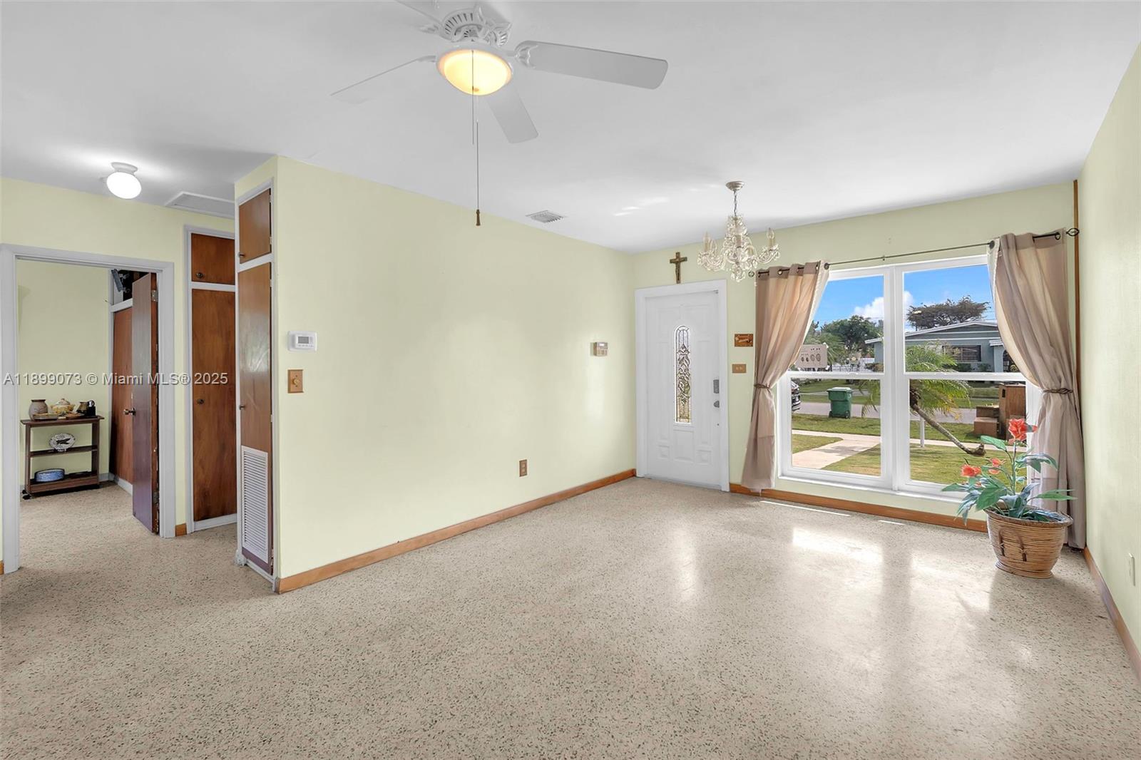 SO MIAMI HEIGHTS ADDN E - Residential