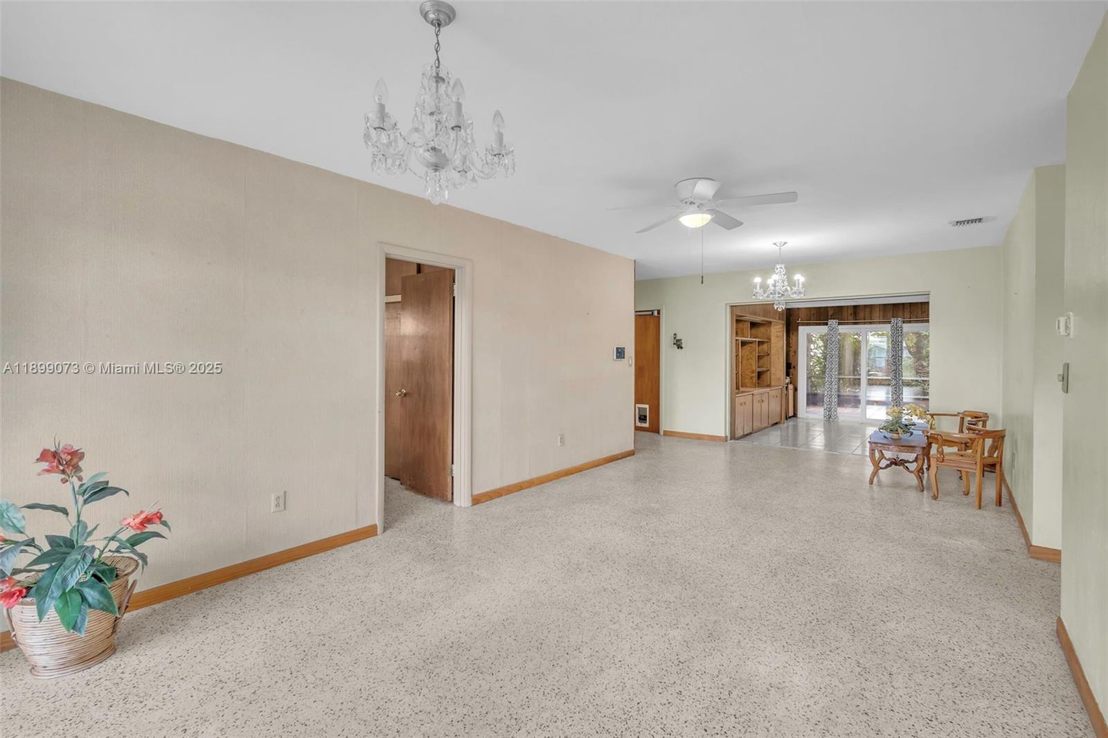 SO MIAMI HEIGHTS ADDN E - Residential