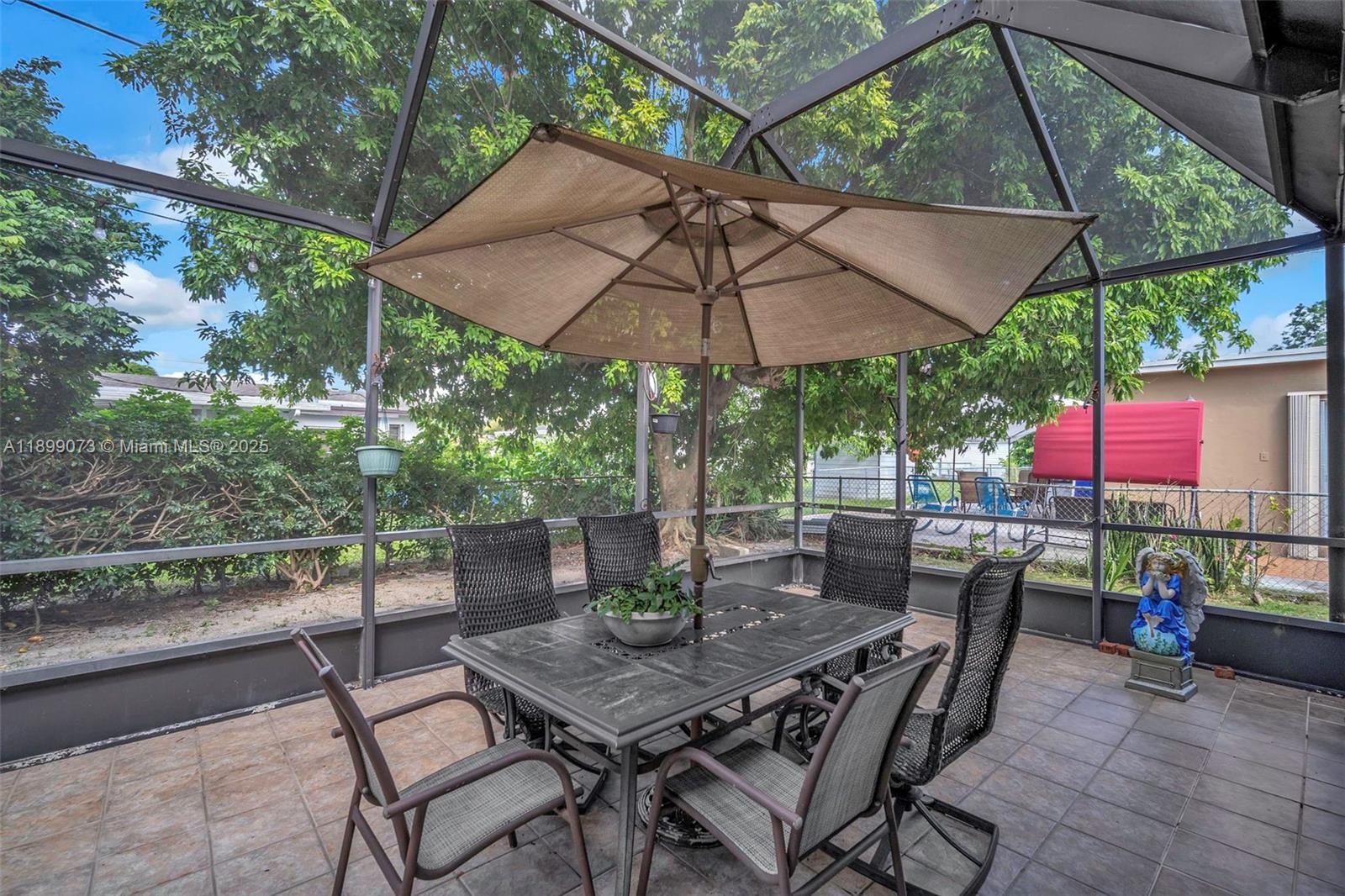 SO MIAMI HEIGHTS ADDN E - Residential