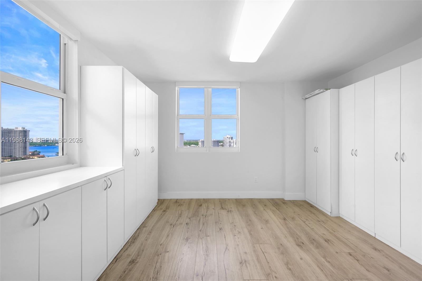 THE PENINSULA II CONDO - Residential