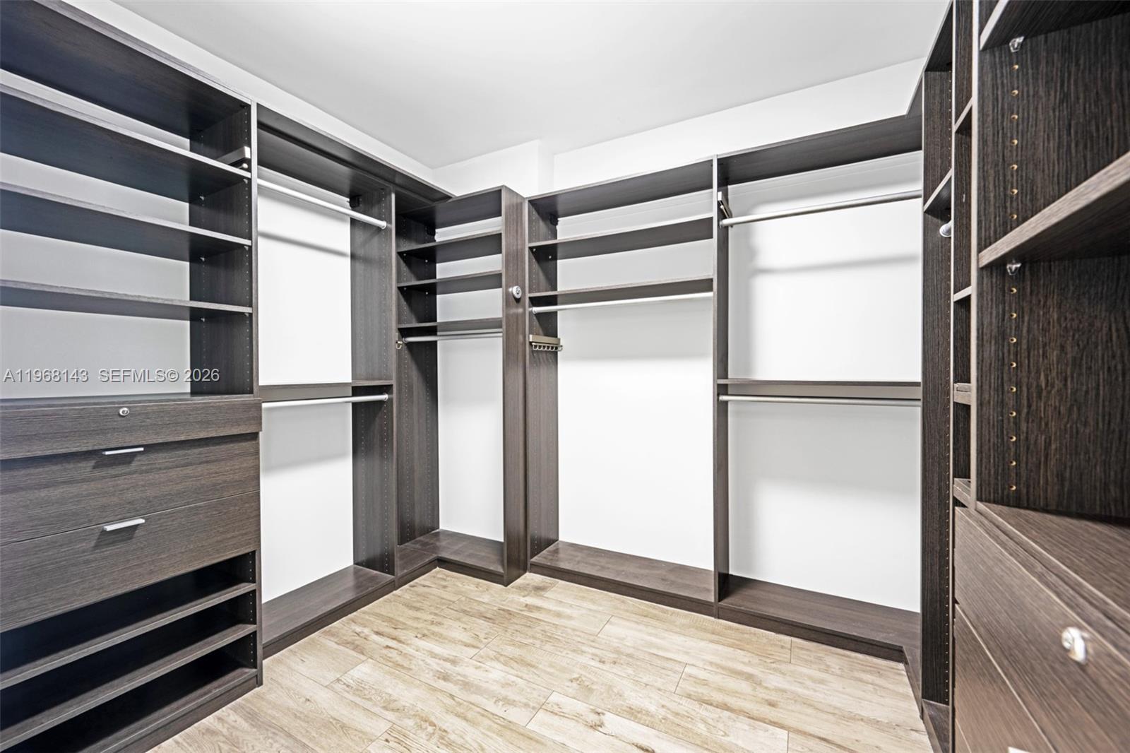 THE PENINSULA II CONDO - Residential