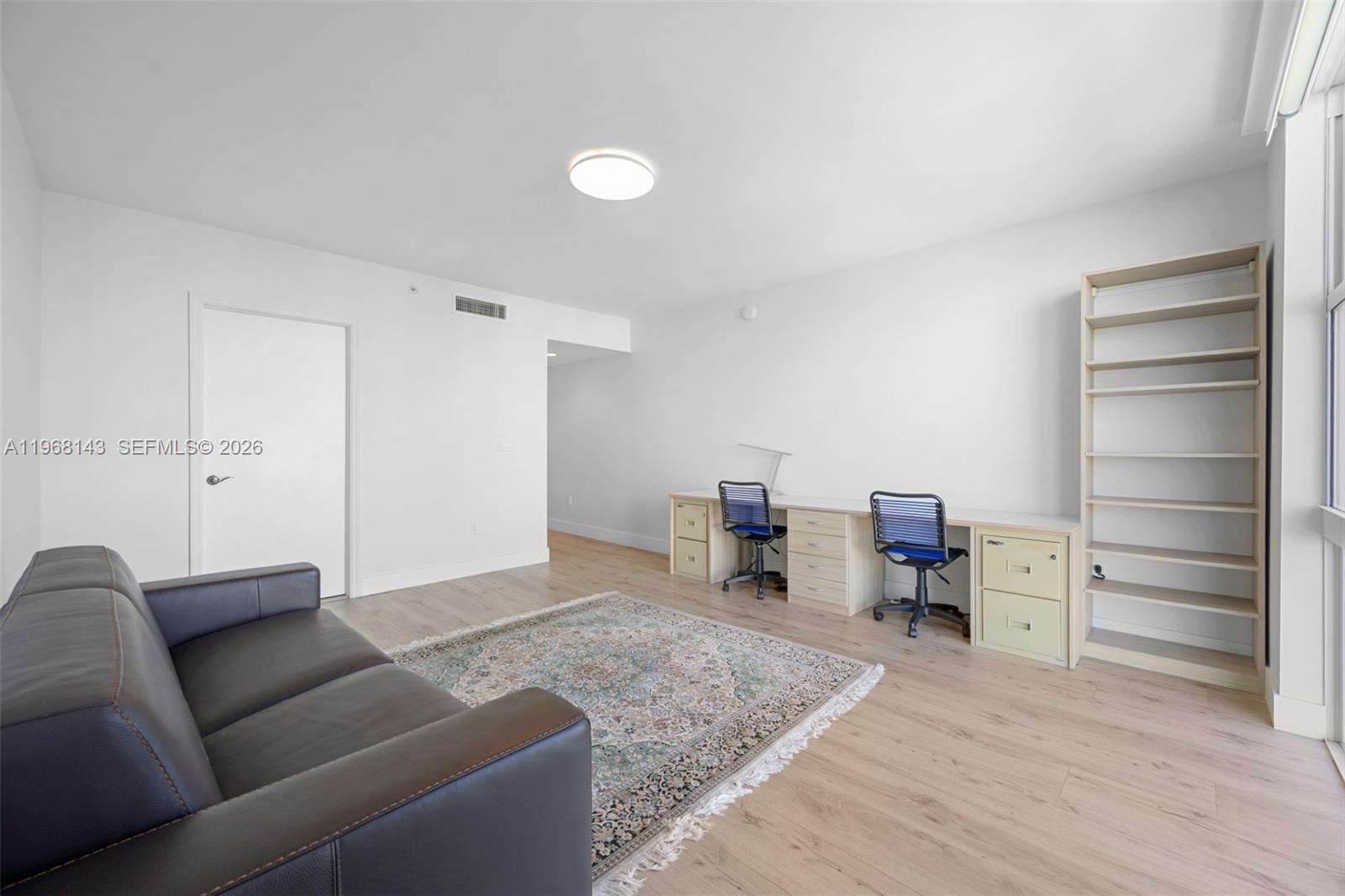 THE PENINSULA II CONDO - Residential