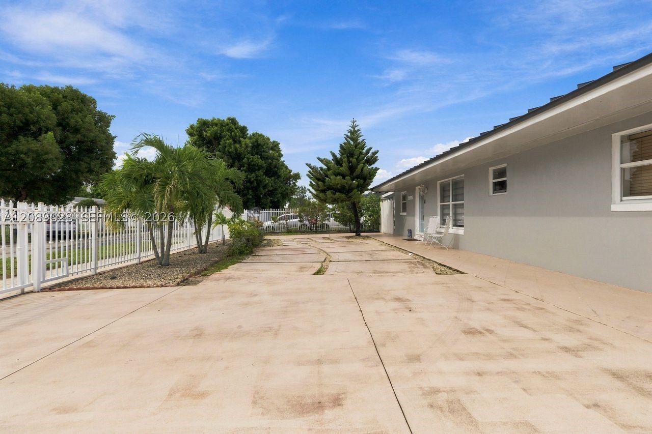 20505 NW 45th Ave